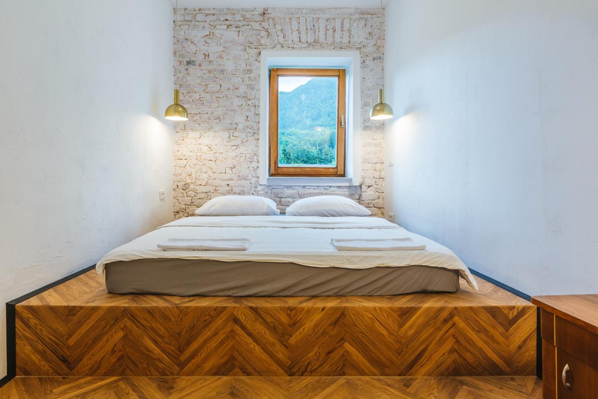 2Nd Station Hostel Блед Екстериор снимка